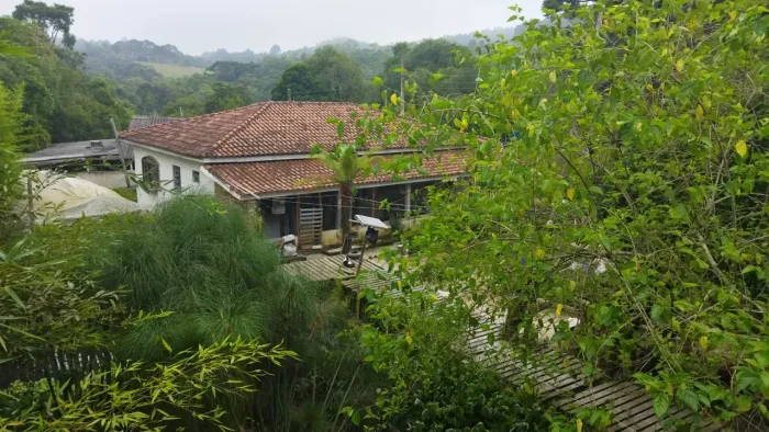 Chácara Mandirituba casa 165m², terreno 1.250m², 900m BR-116, 30min Curitiba, luz, água, f