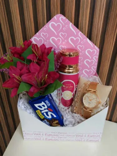 Cesta personalizada com perfume, venha montar a sua!