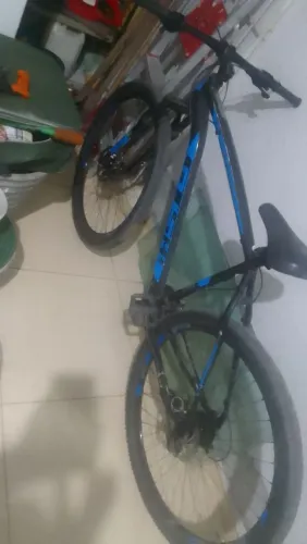 Vendo uma bicicleta aro 29