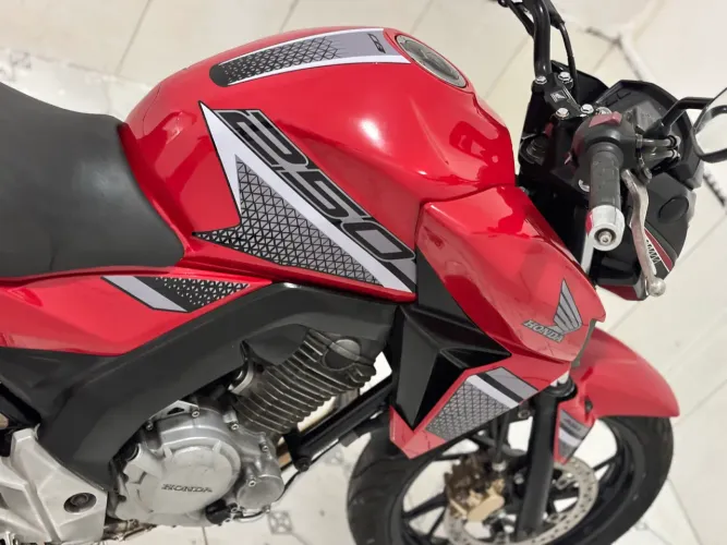 Twister 250f