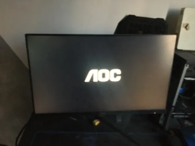  Monitor Gamer AOC Hero 24? 144Hz