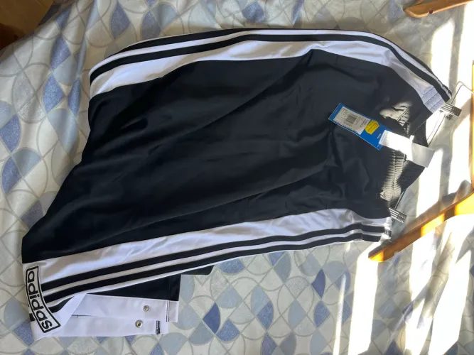 Saia adidas P