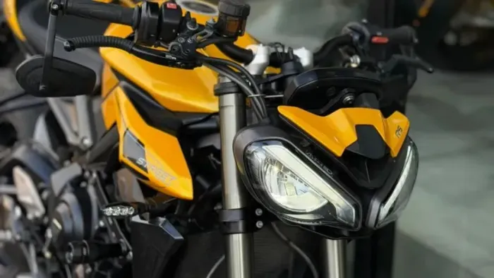 Triumph 765 RS 130cv Impecável.