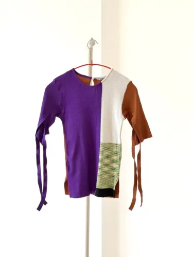 Blusa de tricô Coven colorida M