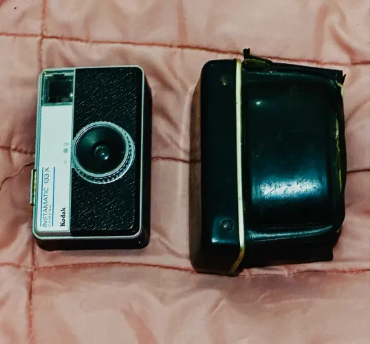 Câmera Analógica Kodak Instamatic 133-x