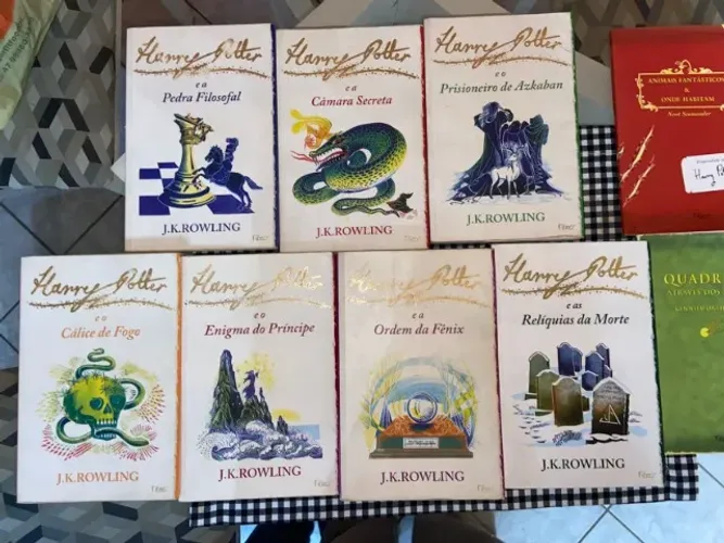 Coleção Harry Potter Capa Branca + Animais Fantásticos + Quadribol + Beedle o Bardo