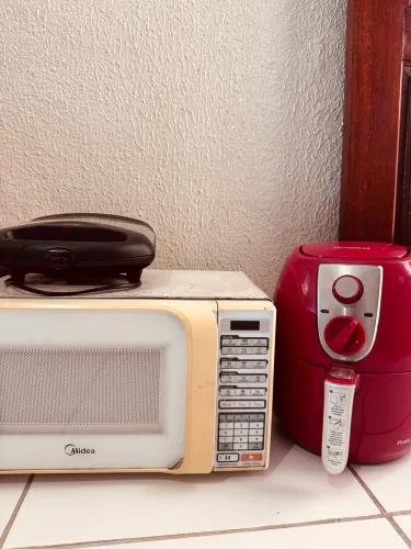 Kit microondas, sanduicheira e air fryer