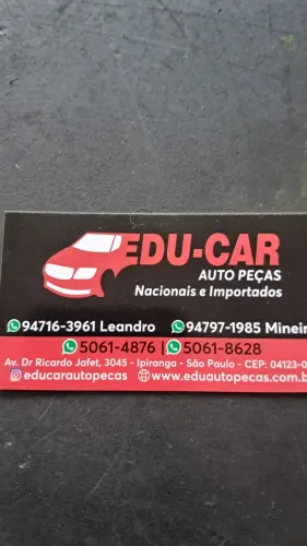 Kicks sucata so pra retirar peças 