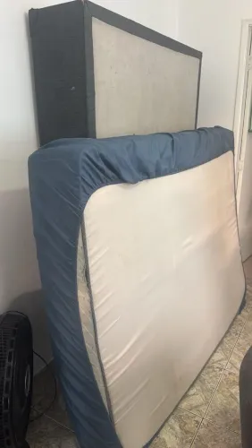 Cama box com colchão casal usados 
