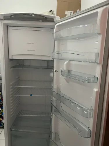 Refrigerador 110 cônsul modelo crb839a