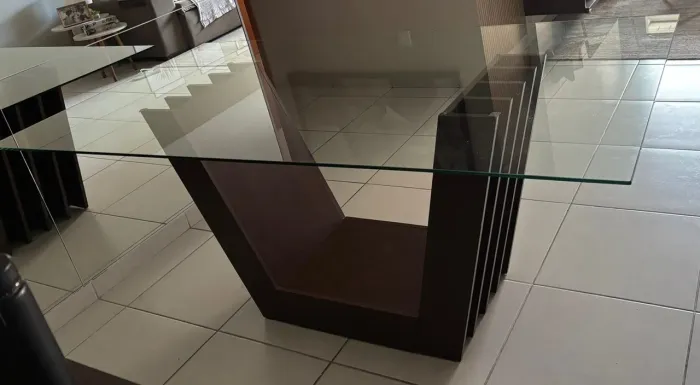 Mesa de jantar vidro 1,80 X 0,90