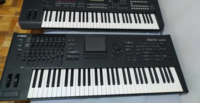 Vendo teclado Yamaha Motif XF6