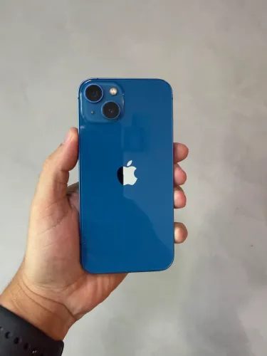 iPhone 13 tela trocada por uma tela oled 74% saúde