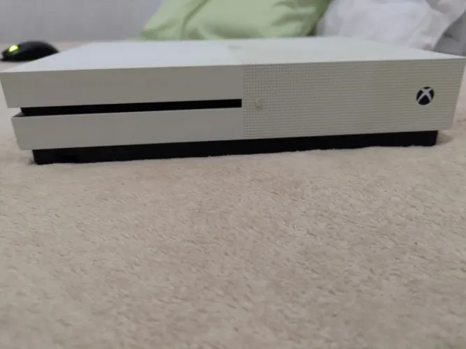 Vendo Xbox One S com problema no "plim" (aquele som que da quando liga)