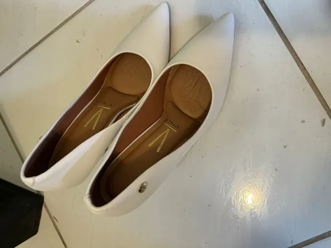 Scarpin Vizzano branco