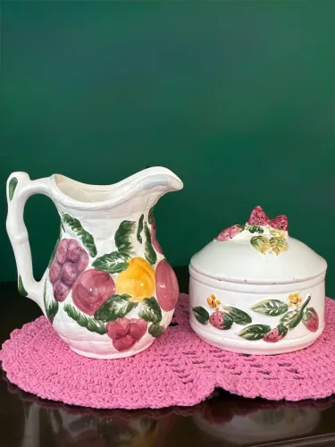 Conjunto em ceramica antiga pintada à mão