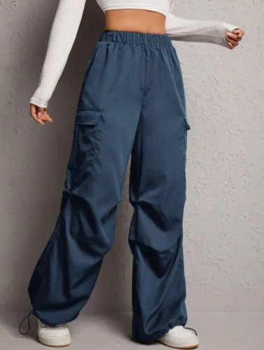 Calça SHEIN PETITE bolsos lateral