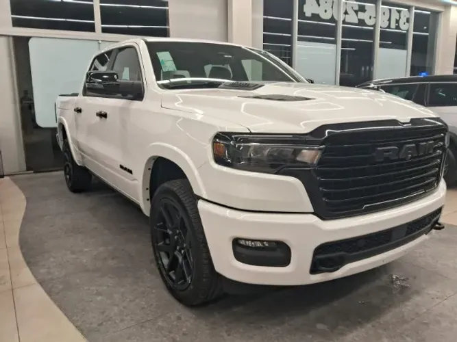 Ram 1500 Laram. Night ED. Bi-TB 3.0 4X4 Aut. 2025