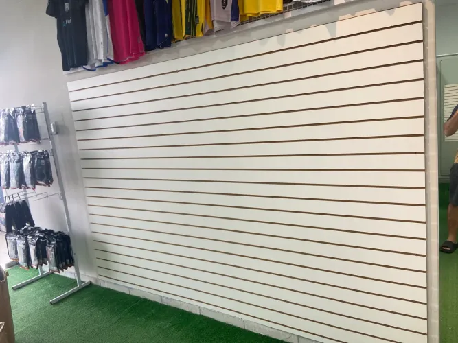 Painel canaletado grande estado de novo