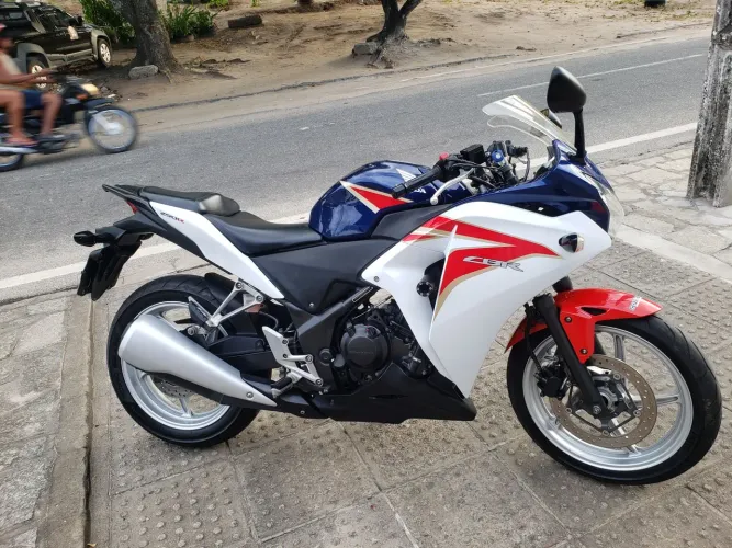 HONDA CBR 250R 2012. A mais nova da paraiba!!