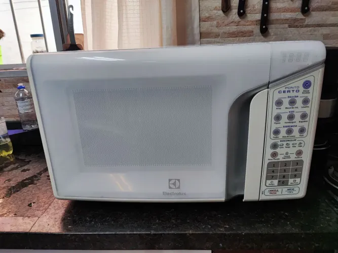 Microondas Electrolux 31l 