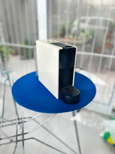 Cafeteira Nespresso de cápsulas branca