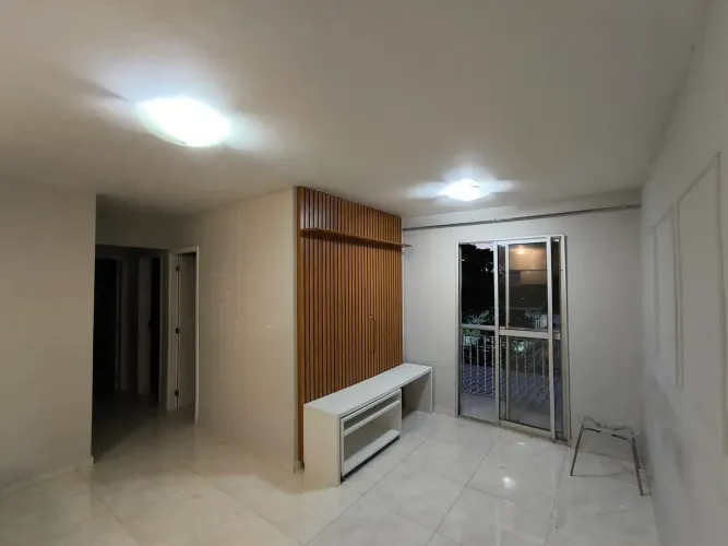 Apartamento à venda no Condomínio Parque Maceió, localizado no bairro Antares, em Maceió.