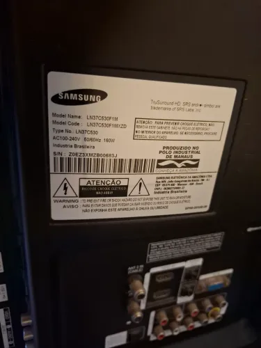 Tv Samsung 37 . Para retirar peças 