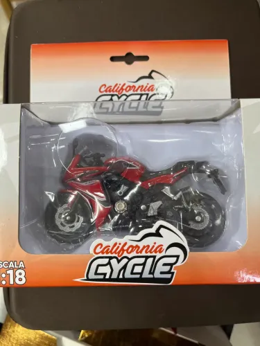 Moto miniatura CBR