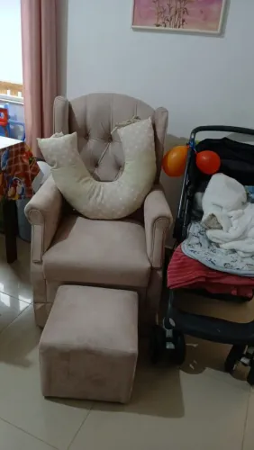 Vendo poltrona amamentação