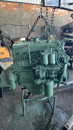 Motor 352 