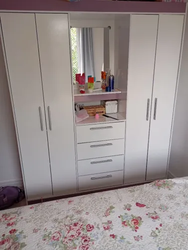 Guarda roupa infantil