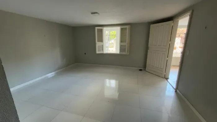 Casa no conjunto Gleba 2, esquina com rua da marinha