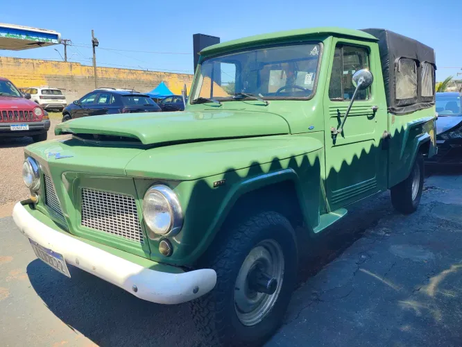 Ford F-75 4X4 2.3 1979