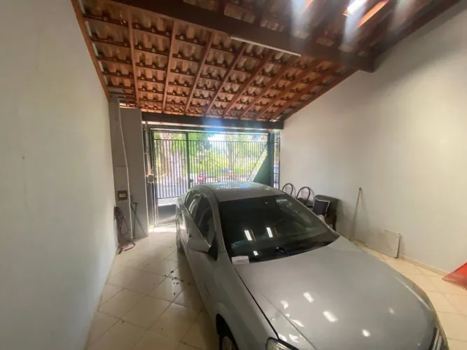 Casa à venda com 2 quartos no Jardim Pérola, em Santa Bárbara dOeste/SP.