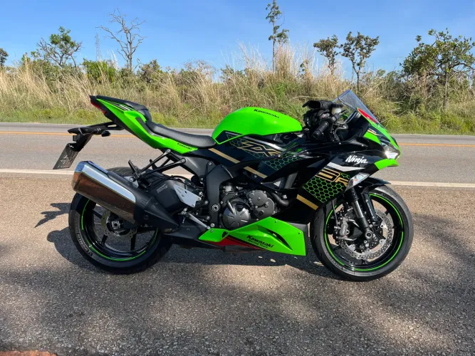 Kawasaki ZX6R 636