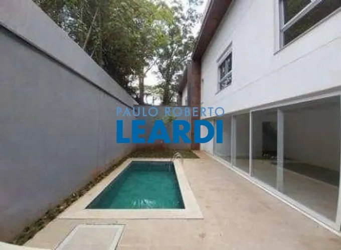 CASA EM CONDOMÍNIO - JARDIM DOS ESTADOS - SP