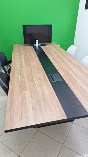 Mesa de Reunião Excelente estado 3.00x1.50