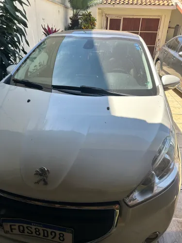 Peugeot 208 Griffe 1.6 Flex 16V 5P Aut. 2014