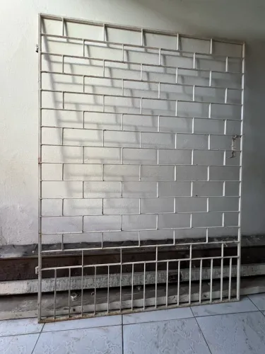 GRADE DE PROTEÇÃO EM FERRO PRA VENDER LOGO!!!