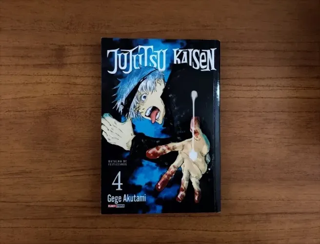 Mangá Jujutsu Kaisen volume 4