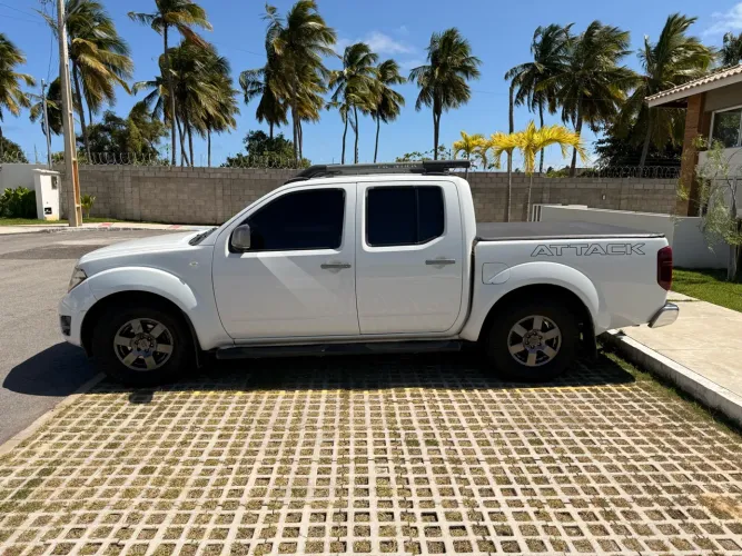Nissan Frontier SV Attack CD 4X2 2.5 TB Diesel 2014