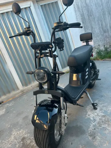 Vendo X11 muito nova 