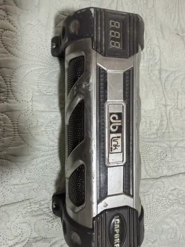 Capacitor dblink