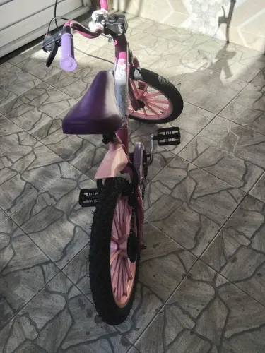 Bicicleta Aro 16 em ótimas condições.