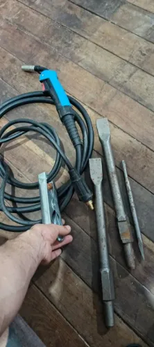 Vende-se tocha Mig mag e talhas para marteletes Para mais informações WhatsApp: *