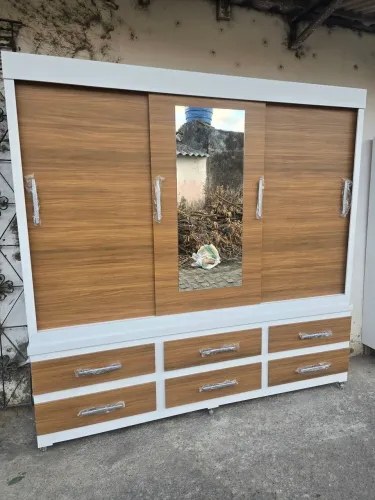 Guarda roupa de casal
