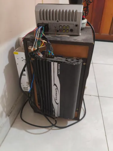 Caixa de som com módulo