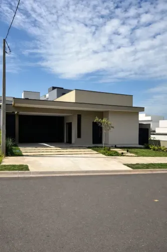 CASA PARA VENDA ou LOCAÇÃO Condomínio Lagos D Icarai Salto SP