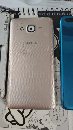 Celulares para retirada de peças